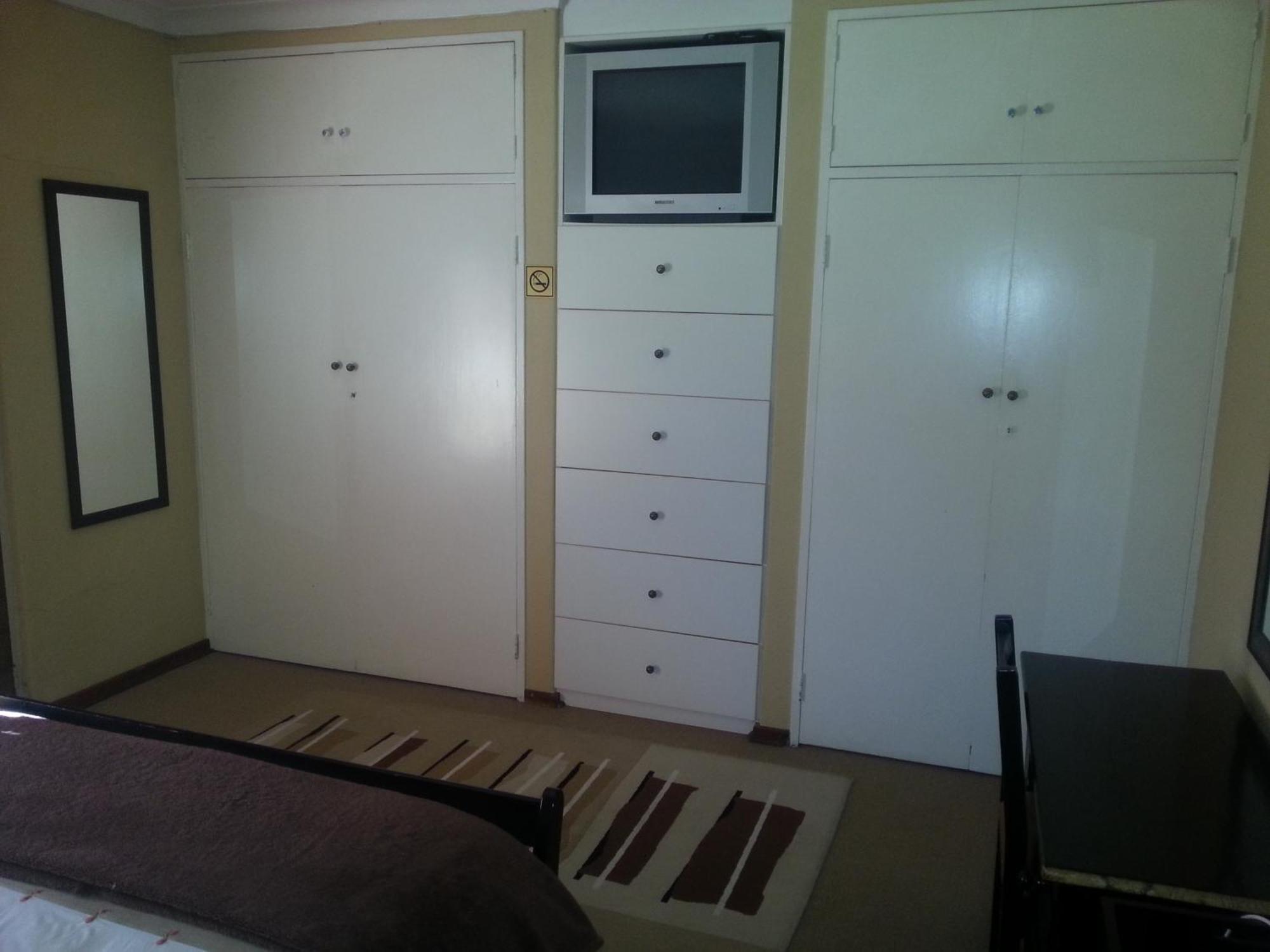 קמפטון פארק Big "5" Guesthouse חדר תמונה