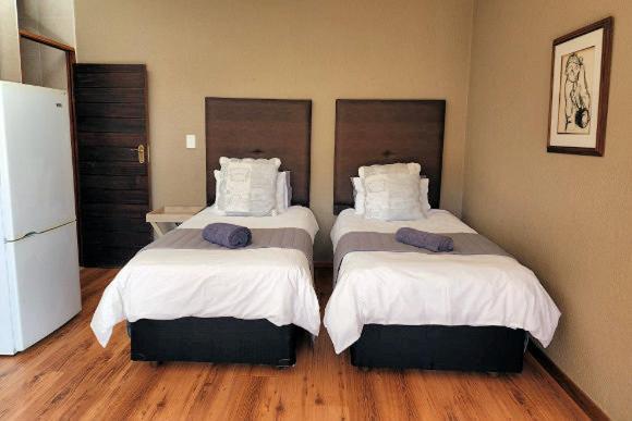 קמפטון פארק Big "5" Guesthouse מראה חיצוני תמונה